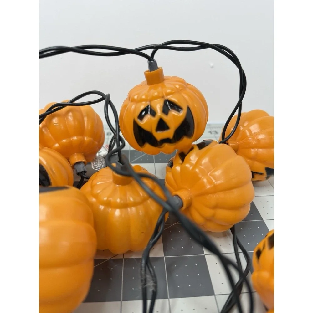VTG Halloween Pumpkin STRING LIGHTS 10‎ Jack-O-Lantern plastic blow mold covers
